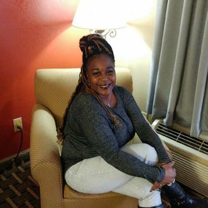 Meet your Posher, Lala